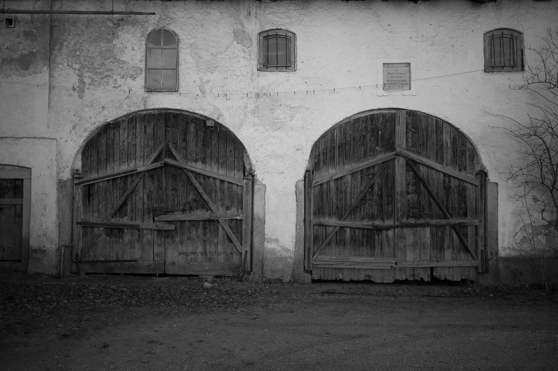 Scheunentore beim Gasthaus Kreutzberg in Viechtach